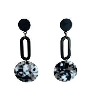 Pair of black and white acetate drop dangle black earrings